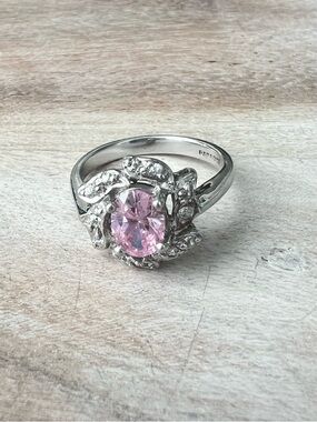 925 Sterling Silver Pink Stone Floral Ring